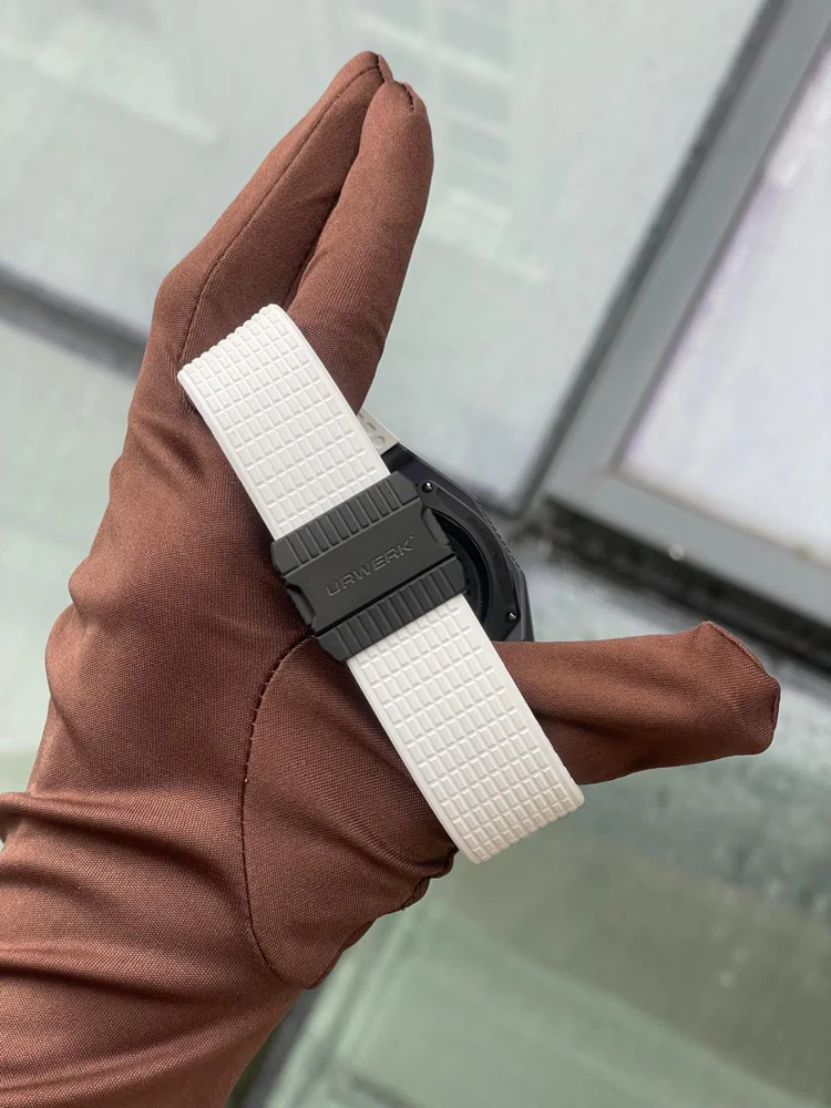 Urwerk UR-100V UltraViolet LE 25 Pcs